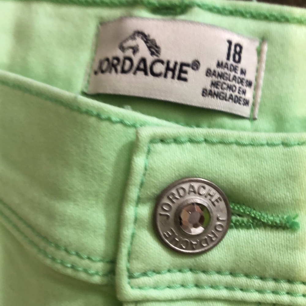 Jordache MIDI Shorts, 2 pair NWT - Picture 4 of 7